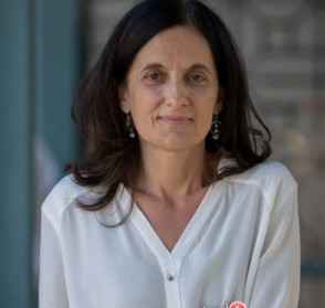 Prof. Fernanda Rodrigues